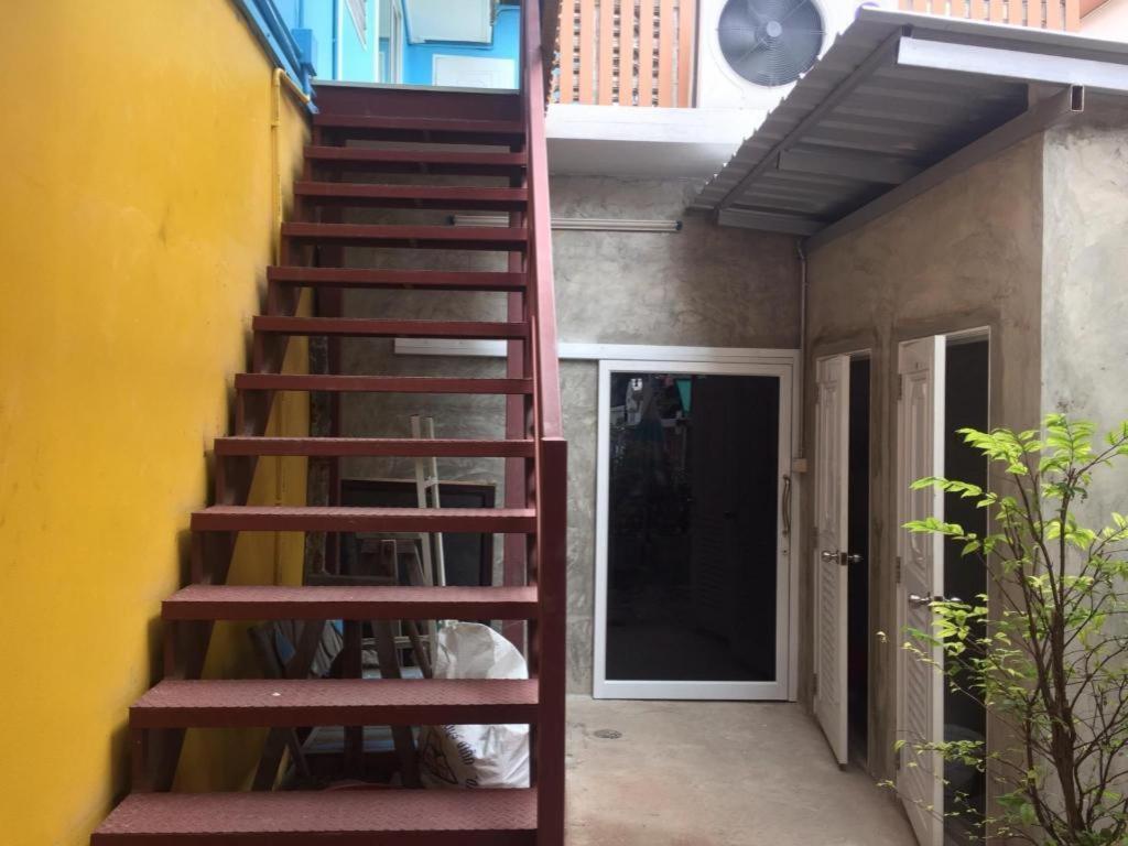 De Hostel Прачуап Кири Кан Екстериор снимка