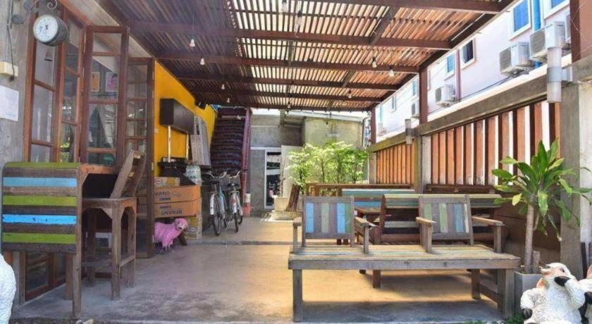 De Hostel Прачуап Кири Кан Екстериор снимка