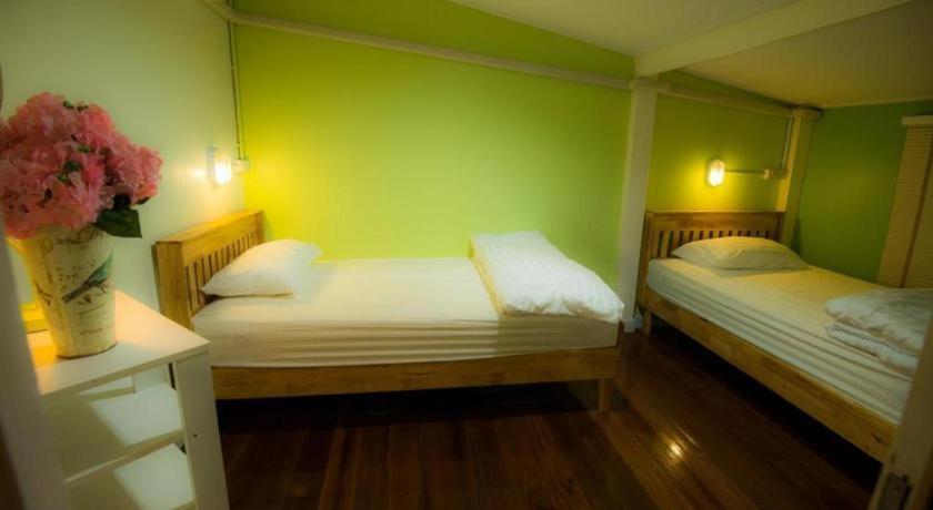 De Hostel Прачуап Кири Кан Екстериор снимка