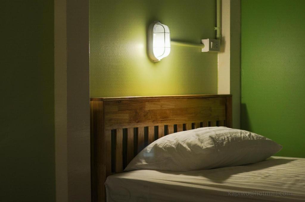 De Hostel Прачуап Кири Кан Екстериор снимка