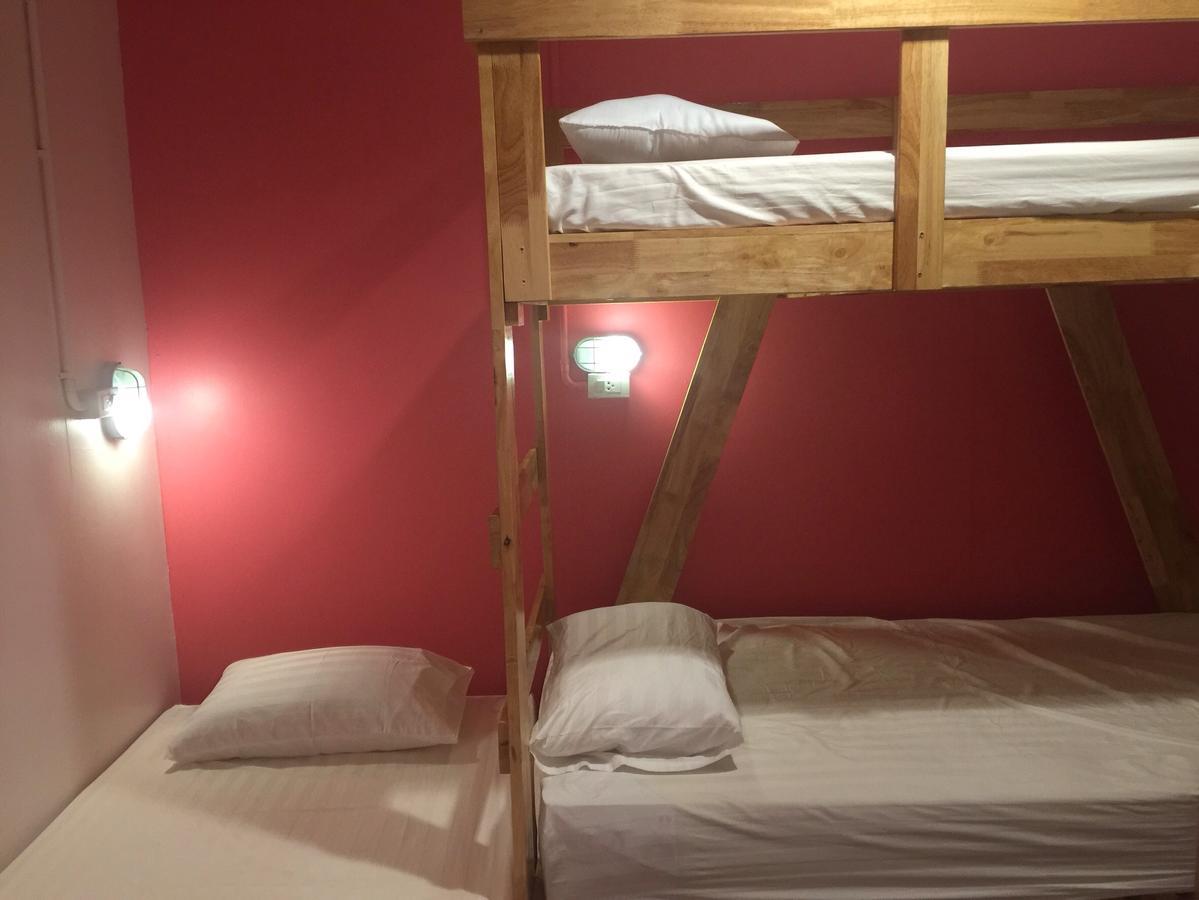 De Hostel Прачуап Кири Кан Екстериор снимка